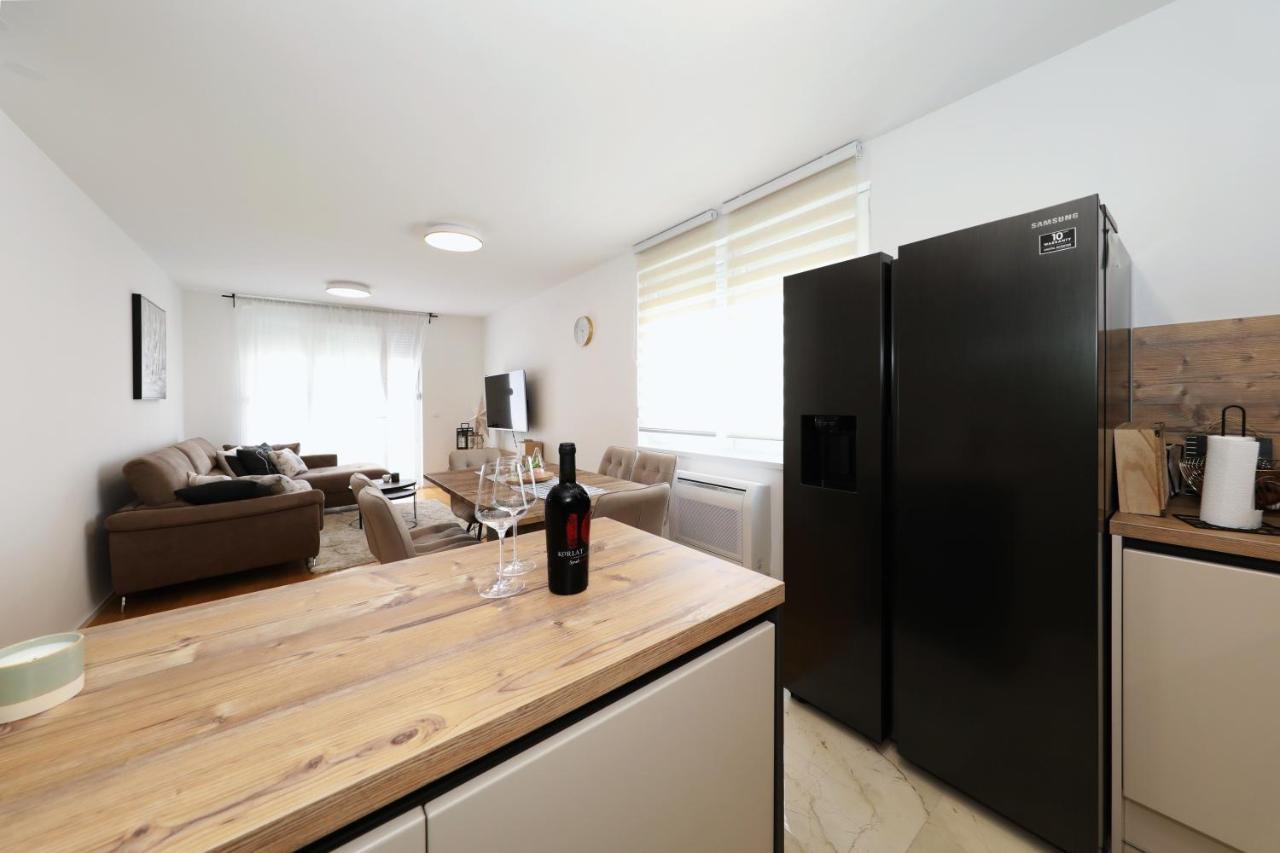 Apartman Maresa Задар Екстериор снимка
